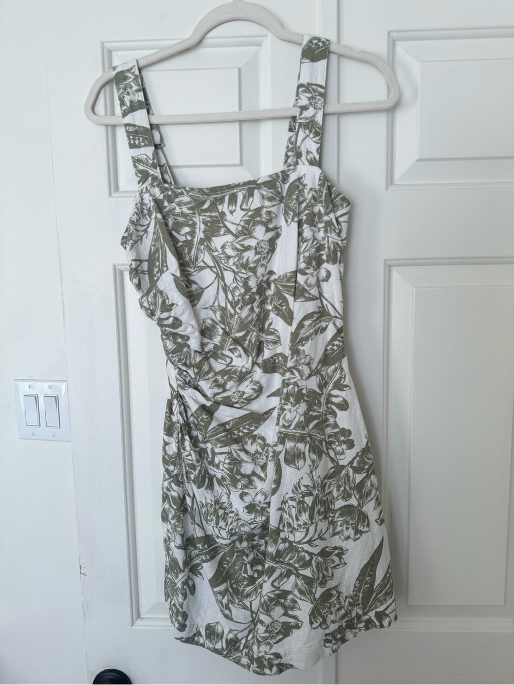Abercrombie & Fitch White Mini Dress with Olive Green Floral Print